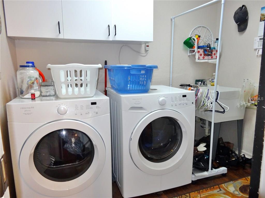 364 VAIL DRIVE, WINTER HAVEN, Florida 33884, 3 Bedrooms Bedrooms, 9 Rooms Rooms,2 BathroomsBathrooms,Residential,For sale,VAIL,P4718754