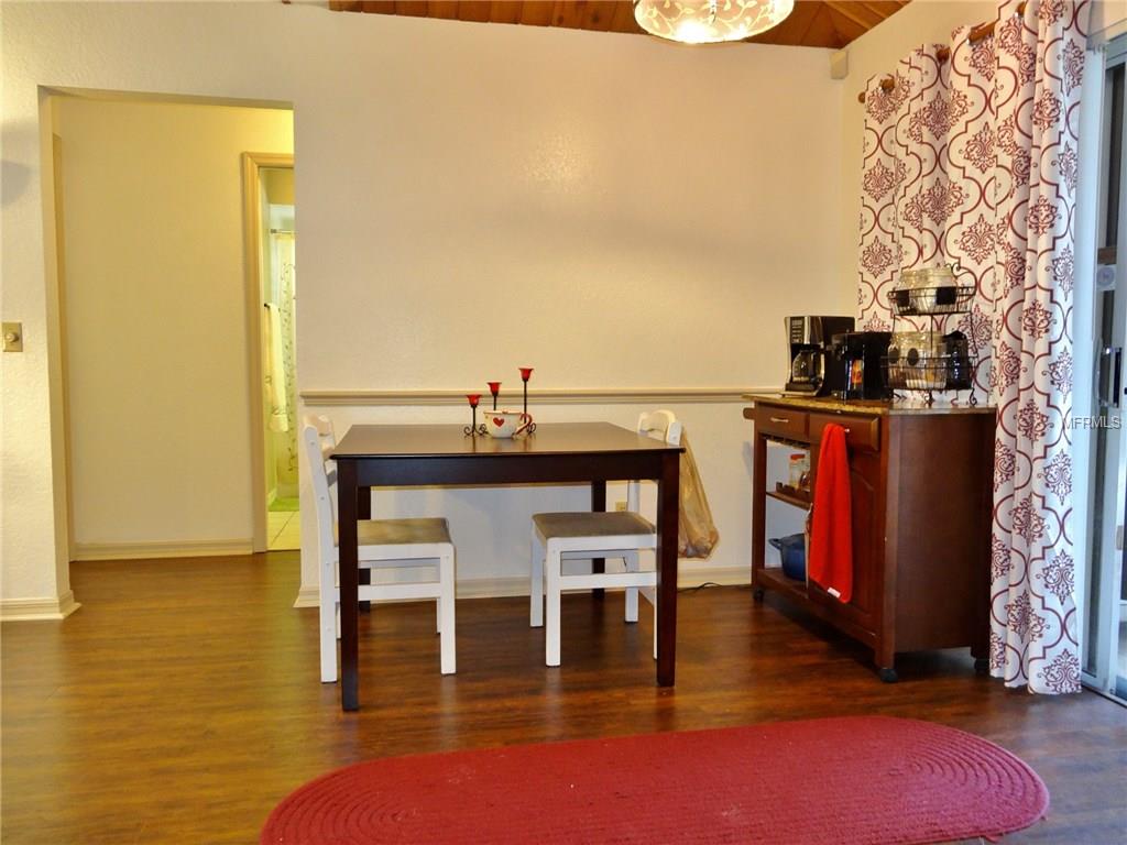 364 VAIL DRIVE, WINTER HAVEN, Florida 33884, 3 Bedrooms Bedrooms, 9 Rooms Rooms,2 BathroomsBathrooms,Residential,For sale,VAIL,P4718754