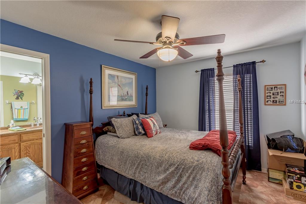 10915 VISTA DEL SOL CIRCLE, CLERMONT, Florida 34711, 3 Bedrooms Bedrooms, 6 Rooms Rooms,2 BathroomsBathrooms,Residential,For sale,VISTA DEL SOL,G4852271