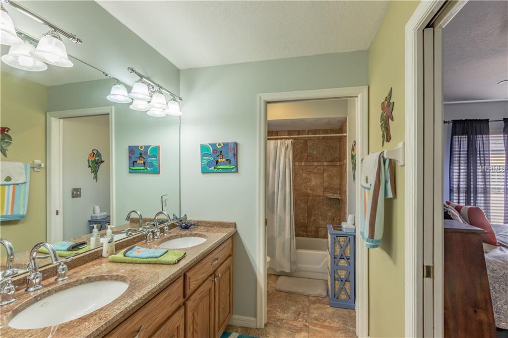 10915 VISTA DEL SOL CIRCLE, CLERMONT, Florida 34711, 3 Bedrooms Bedrooms, 6 Rooms Rooms,2 BathroomsBathrooms,Residential,For sale,VISTA DEL SOL,G4852271