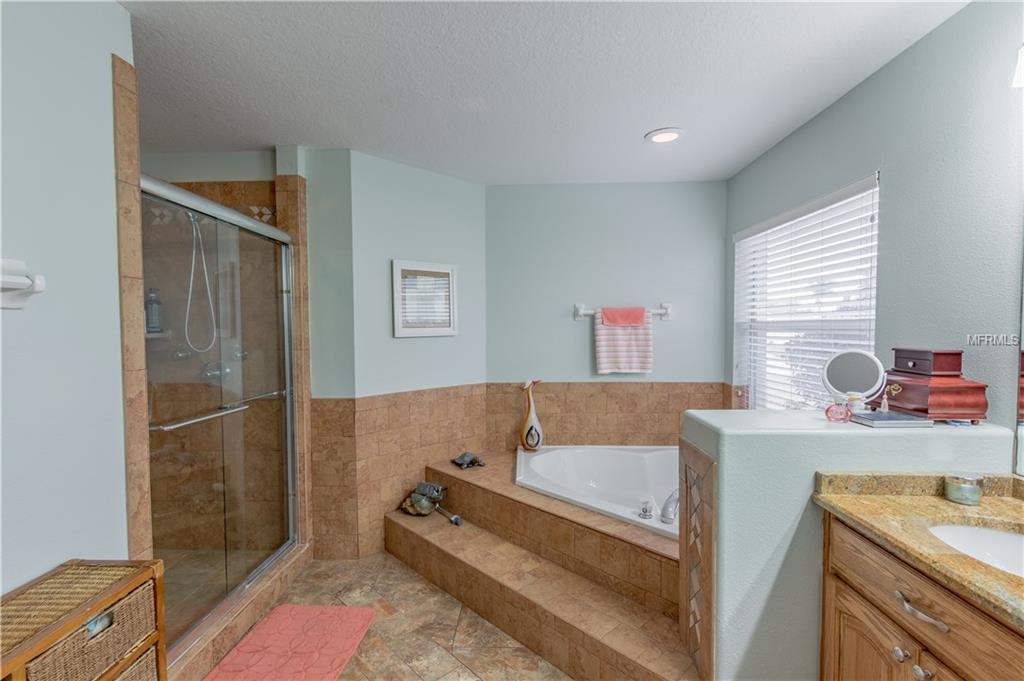 10915 VISTA DEL SOL CIRCLE, CLERMONT, Florida 34711, 3 Bedrooms Bedrooms, 6 Rooms Rooms,2 BathroomsBathrooms,Residential,For sale,VISTA DEL SOL,G4852271