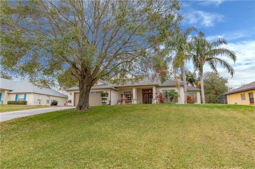 10915 VISTA DEL SOL CIRCLE, CLERMONT, Florida 34711, 3 Bedrooms Bedrooms, 6 Rooms Rooms,2 BathroomsBathrooms,Residential,For sale,VISTA DEL SOL,G4852271