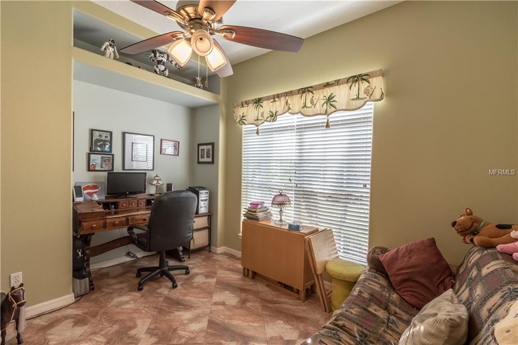 10915 VISTA DEL SOL CIRCLE, CLERMONT, Florida 34711, 3 Bedrooms Bedrooms, 6 Rooms Rooms,2 BathroomsBathrooms,Residential,For sale,VISTA DEL SOL,G4852271