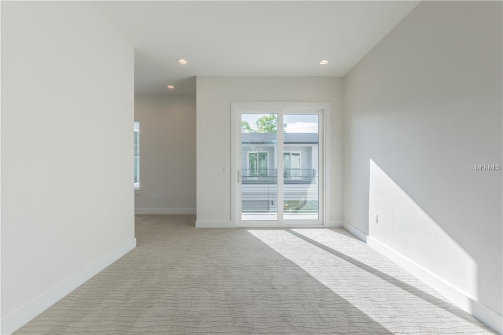 201 ORANGE PLACE, MAITLAND, Florida 32751, 3 Bedrooms Bedrooms, 7 Rooms Rooms,3 BathroomsBathrooms,Residential,For sale,ORANGE,O5560829