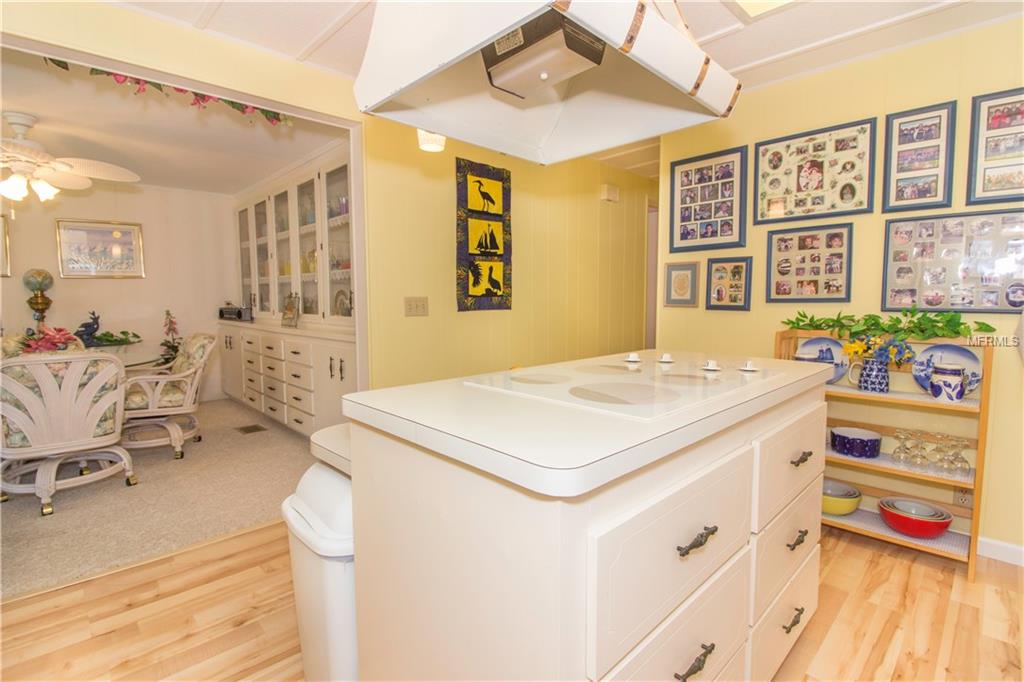 9 HACIENDA DRIVE, ENGLEWOOD, Florida 34223, 2 Bedrooms Bedrooms, 6 Rooms Rooms,2 BathroomsBathrooms,Residential,For sale,HACIENDA,N5916380