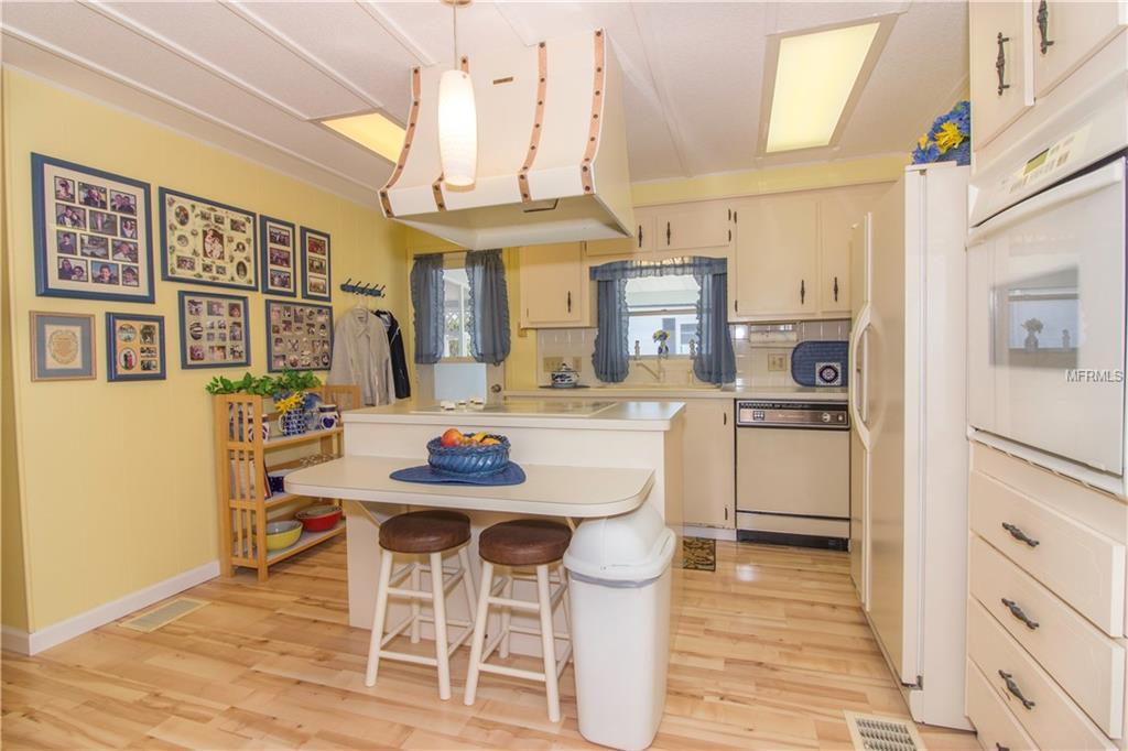 9 HACIENDA DRIVE, ENGLEWOOD, Florida 34223, 2 Bedrooms Bedrooms, 6 Rooms Rooms,2 BathroomsBathrooms,Residential,For sale,HACIENDA,N5916380