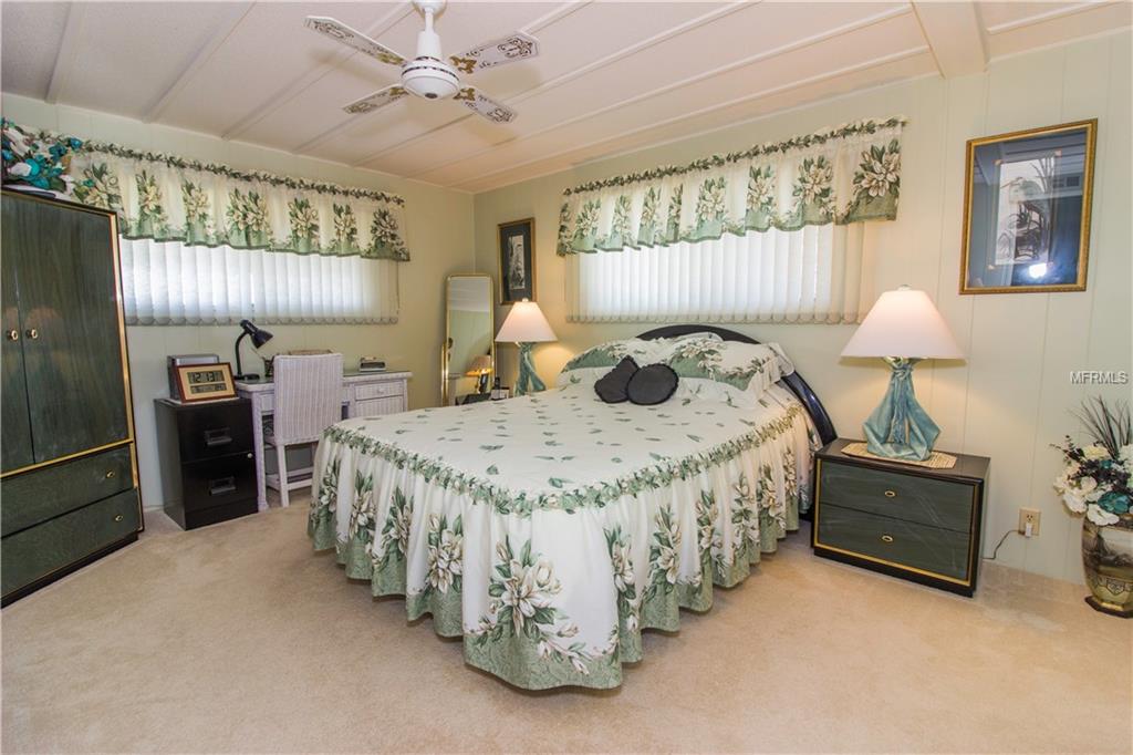 9 HACIENDA DRIVE, ENGLEWOOD, Florida 34223, 2 Bedrooms Bedrooms, 6 Rooms Rooms,2 BathroomsBathrooms,Residential,For sale,HACIENDA,N5916380