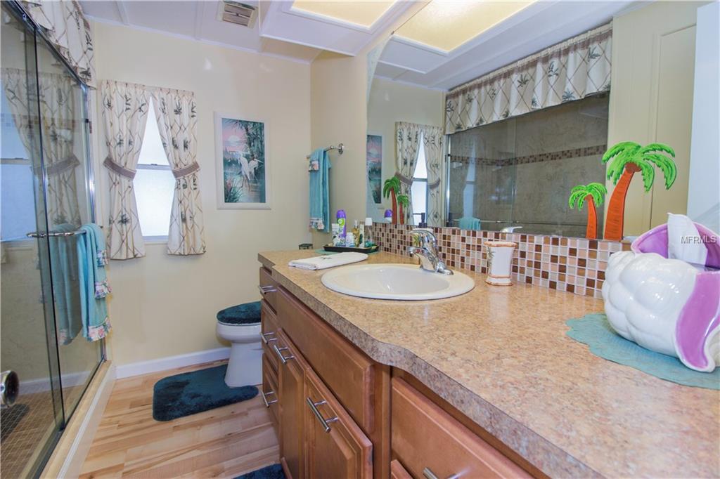 9 HACIENDA DRIVE, ENGLEWOOD, Florida 34223, 2 Bedrooms Bedrooms, 6 Rooms Rooms,2 BathroomsBathrooms,Residential,For sale,HACIENDA,N5916380