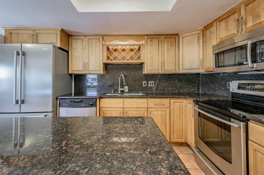 14075 N BAYSHORE DRIVE, MADEIRA BEACH, Florida 33708, 3 Bedrooms Bedrooms, 8 Rooms Rooms,3 BathroomsBathrooms,Residential,For sale,BAYSHORE,U7847520