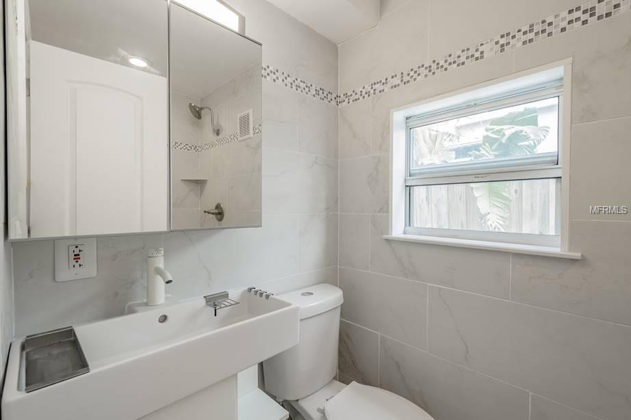 14075 N BAYSHORE DRIVE, MADEIRA BEACH, Florida 33708, 3 Bedrooms Bedrooms, 8 Rooms Rooms,3 BathroomsBathrooms,Residential,For sale,BAYSHORE,U7847520