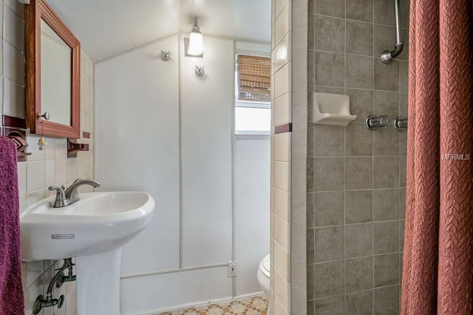 14075 N BAYSHORE DRIVE, MADEIRA BEACH, Florida 33708, 3 Bedrooms Bedrooms, 8 Rooms Rooms,3 BathroomsBathrooms,Residential,For sale,BAYSHORE,U7847520