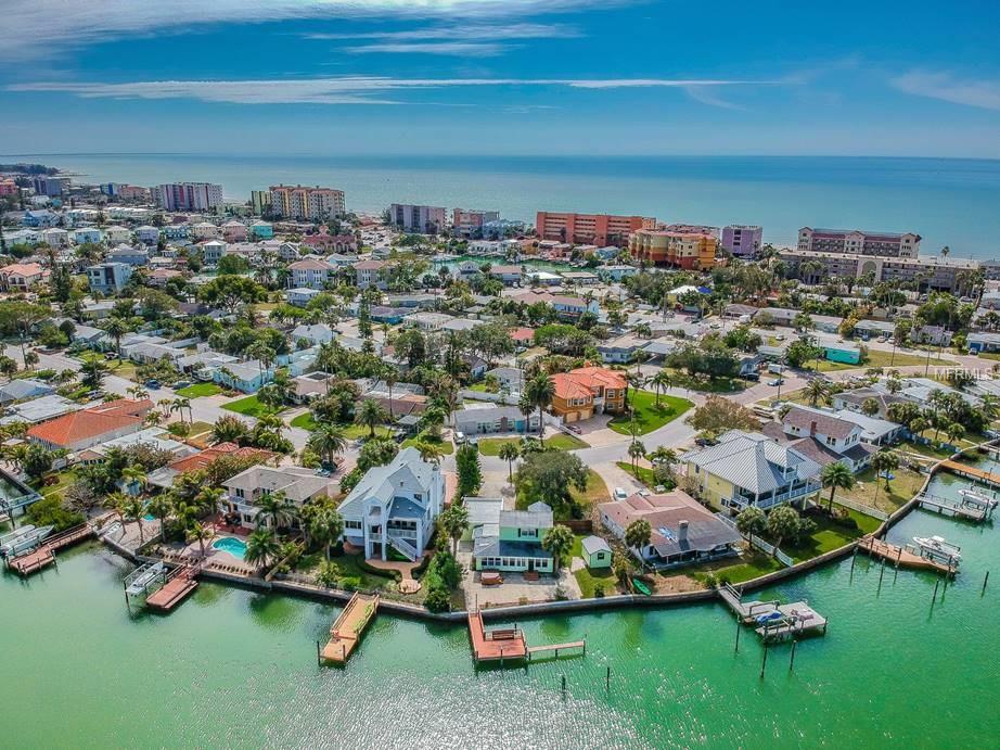 14075 N BAYSHORE DRIVE, MADEIRA BEACH, Florida 33708, 3 Bedrooms Bedrooms, 8 Rooms Rooms,3 BathroomsBathrooms,Residential,For sale,BAYSHORE,U7847520