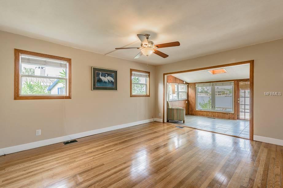 14075 N BAYSHORE DRIVE, MADEIRA BEACH, Florida 33708, 3 Bedrooms Bedrooms, 8 Rooms Rooms,3 BathroomsBathrooms,Residential,For sale,BAYSHORE,U7847520