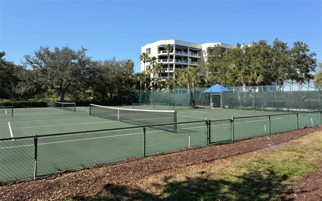 1916 HARBOURSIDE DRIVE, LONGBOAT KEY, Florida 34228, 2 Bedrooms Bedrooms, 6 Rooms Rooms,2 BathroomsBathrooms,Residential,For sale,HARBOURSIDE,A4186989