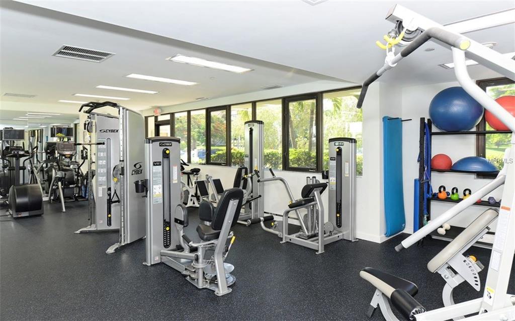 1916 HARBOURSIDE DRIVE, LONGBOAT KEY, Florida 34228, 2 Bedrooms Bedrooms, 6 Rooms Rooms,2 BathroomsBathrooms,Residential,For sale,HARBOURSIDE,A4186989