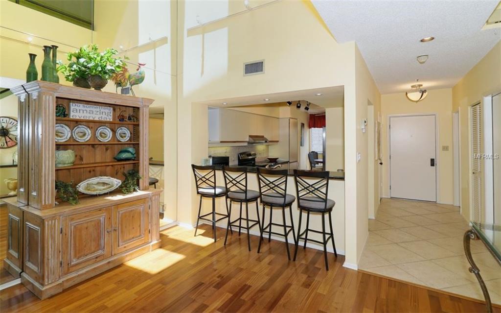 1916 HARBOURSIDE DRIVE, LONGBOAT KEY, Florida 34228, 2 Bedrooms Bedrooms, 6 Rooms Rooms,2 BathroomsBathrooms,Residential,For sale,HARBOURSIDE,A4186989