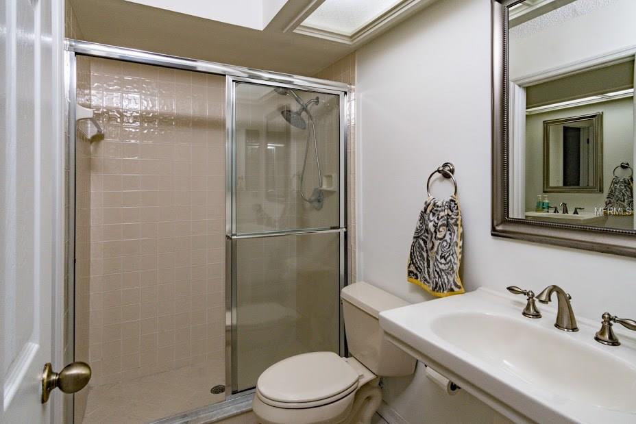 2517 MASON OAKS DRIVE, VALRICO, Florida 33596, 4 Bedrooms Bedrooms, 11 Rooms Rooms,3 BathroomsBathrooms,Residential,For sale,MASON OAKS,T2897976
