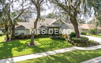 2517 MASON OAKS DRIVE, VALRICO, Florida 33596, 4 Bedrooms Bedrooms, 11 Rooms Rooms,3 BathroomsBathrooms,Residential,For sale,MASON OAKS,T2897976