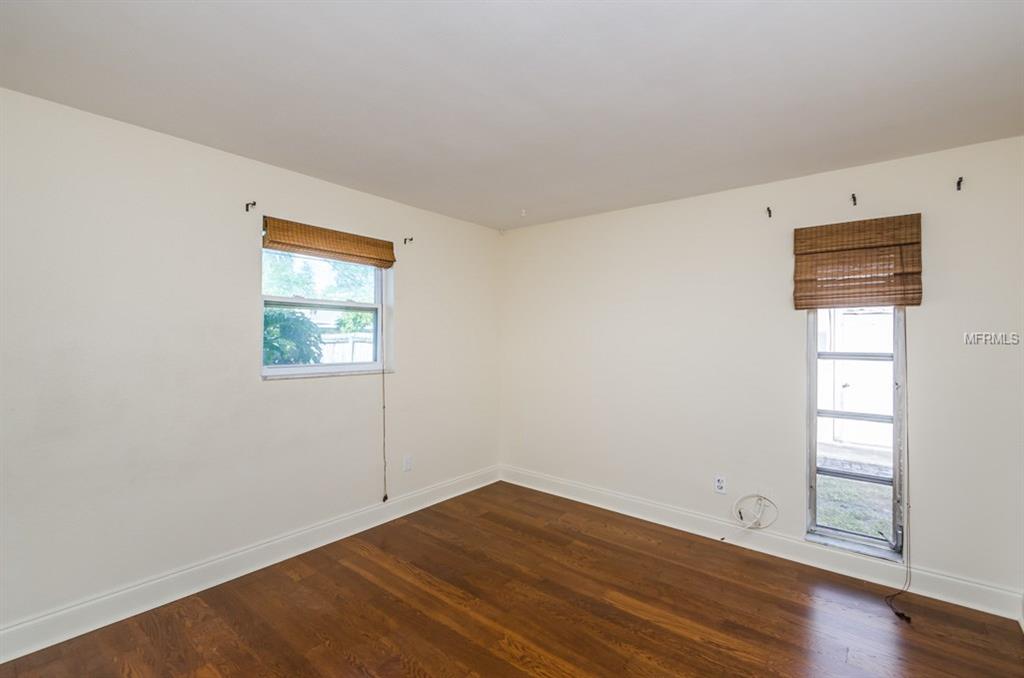 1774 BENTLEY STREET, CLEARWATER, Florida 33755, 2 Bedrooms Bedrooms, 3 Rooms Rooms,2 BathroomsBathrooms,Residential,For sale,BENTLEY,U7838991