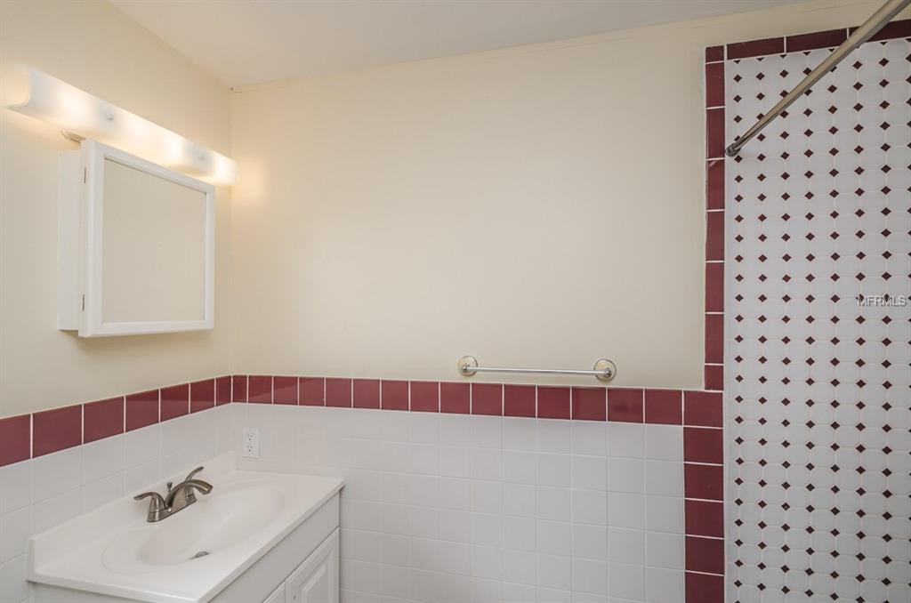 1774 BENTLEY STREET, CLEARWATER, Florida 33755, 2 Bedrooms Bedrooms, 3 Rooms Rooms,2 BathroomsBathrooms,Residential,For sale,BENTLEY,U7838991