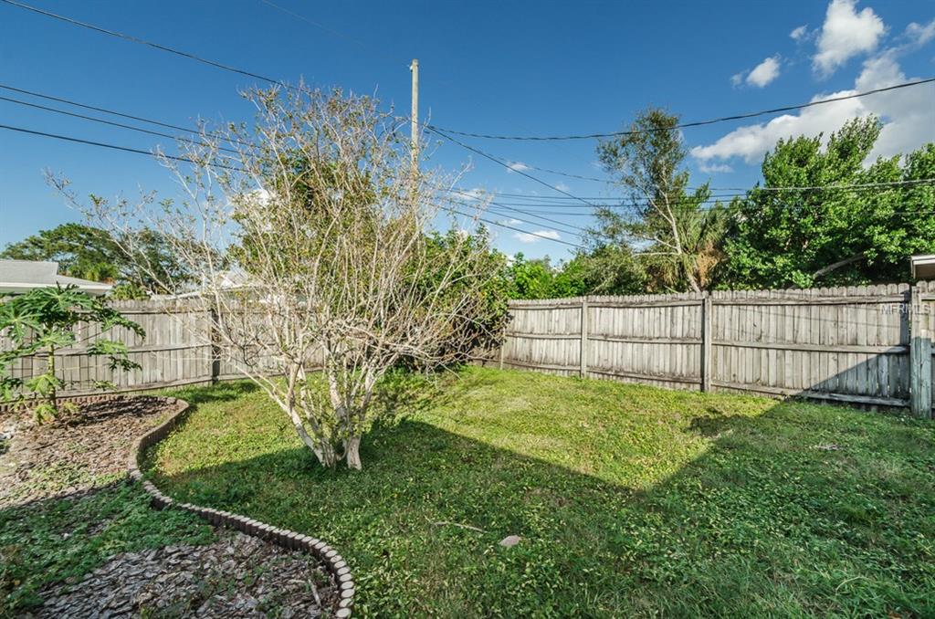 1774 BENTLEY STREET, CLEARWATER, Florida 33755, 2 Bedrooms Bedrooms, 3 Rooms Rooms,2 BathroomsBathrooms,Residential,For sale,BENTLEY,U7838991