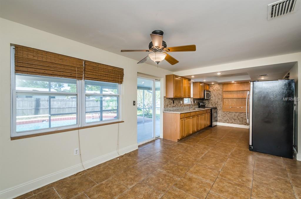 1774 BENTLEY STREET, CLEARWATER, Florida 33755, 2 Bedrooms Bedrooms, 3 Rooms Rooms,2 BathroomsBathrooms,Residential,For sale,BENTLEY,U7838991