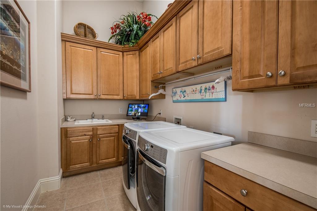 5537 OXFORD MOOR BLVD, WINDERMERE, Florida 34786, 4 Bedrooms Bedrooms, 12 Rooms Rooms,4 BathroomsBathrooms,Residential,For sale,OXFORD MOOR BLVD,O5549828