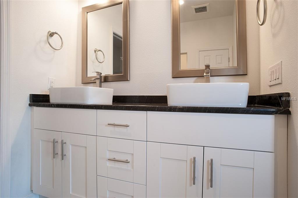 101 N FREDRICA AVENUE, CLEARWATER, Florida 33755, 3 Bedrooms Bedrooms, 8 Rooms Rooms,2 BathroomsBathrooms,Residential,For sale,FREDRICA,U7843887