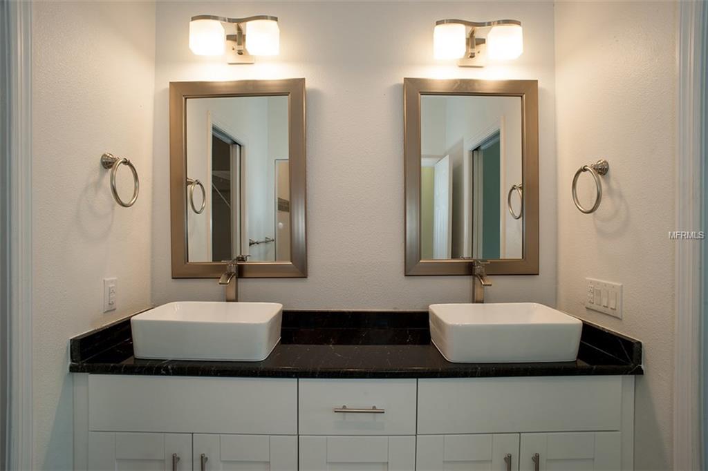 101 N FREDRICA AVENUE, CLEARWATER, Florida 33755, 3 Bedrooms Bedrooms, 8 Rooms Rooms,2 BathroomsBathrooms,Residential,For sale,FREDRICA,U7843887