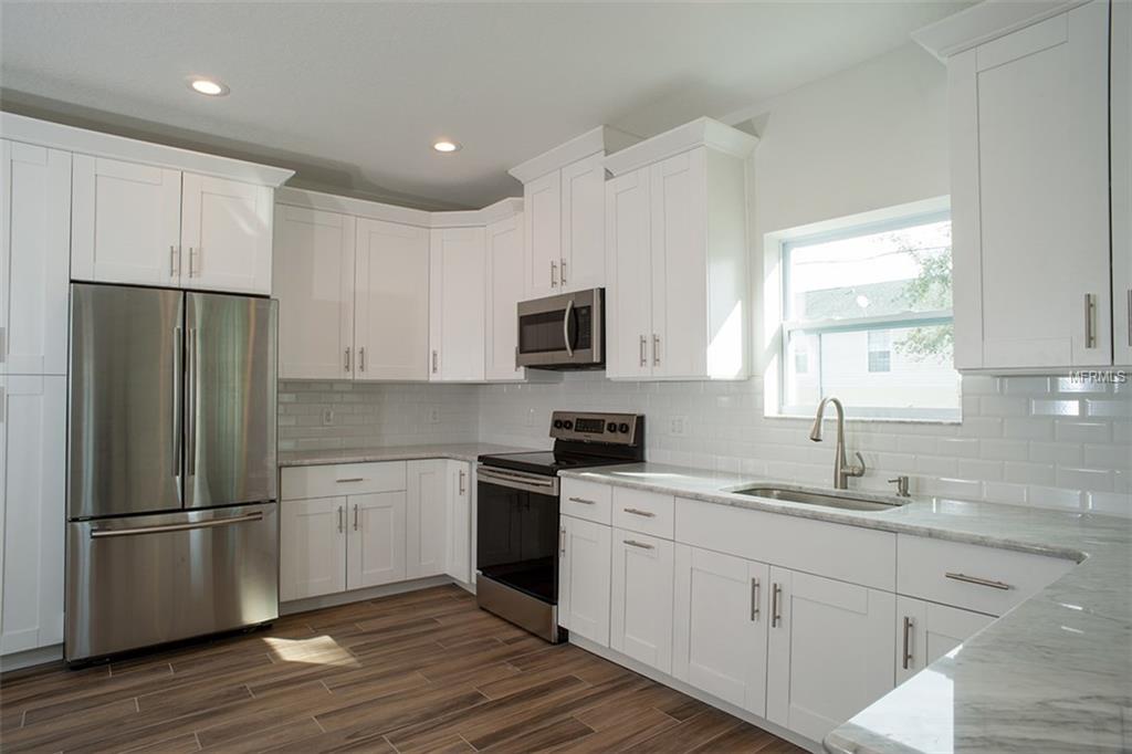 101 N FREDRICA AVENUE, CLEARWATER, Florida 33755, 3 Bedrooms Bedrooms, 8 Rooms Rooms,2 BathroomsBathrooms,Residential,For sale,FREDRICA,U7843887