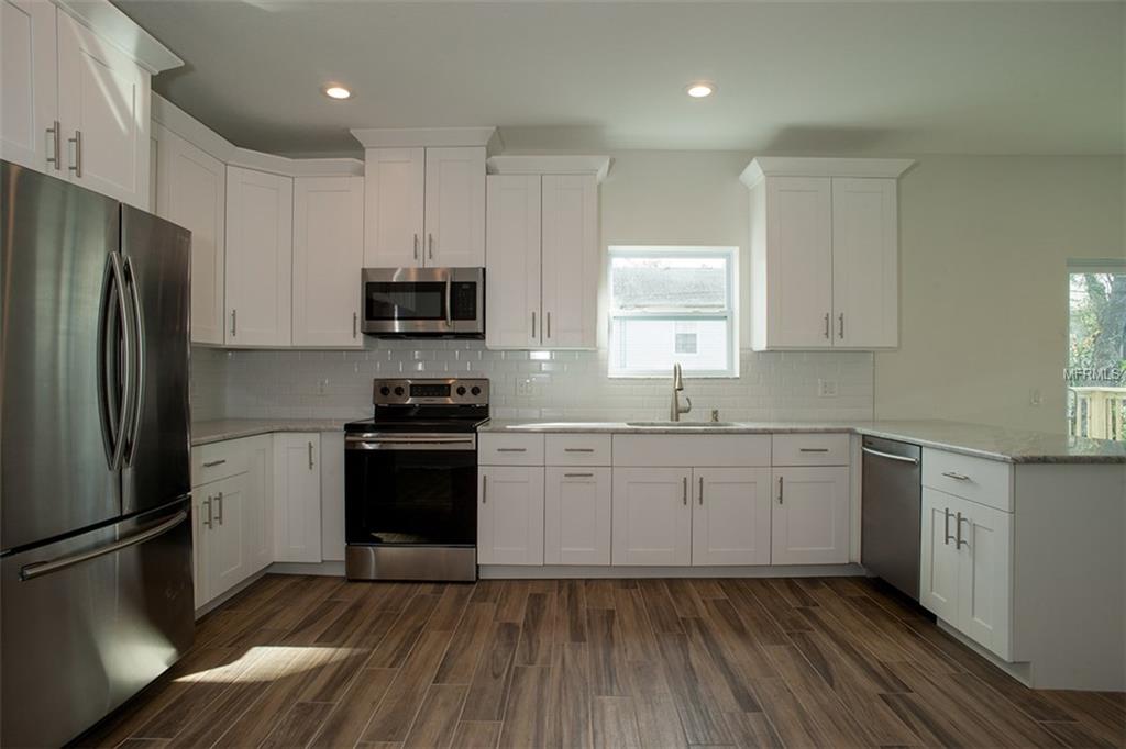 101 N FREDRICA AVENUE, CLEARWATER, Florida 33755, 3 Bedrooms Bedrooms, 8 Rooms Rooms,2 BathroomsBathrooms,Residential,For sale,FREDRICA,U7843887