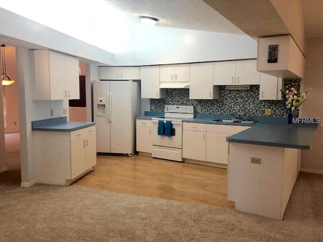 910 BALSAMINA DRIVE, BRANDON, Florida 33510, 4 Bedrooms Bedrooms, 3 Rooms Rooms,2 BathroomsBathrooms,Residential,For sale,BALSAMINA,T2923798