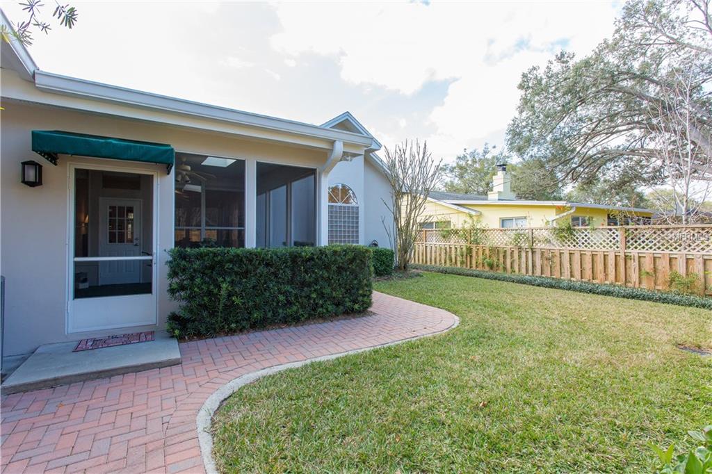 1775 CAROLLEE LANE, WINTER PARK, Florida 32789, 4 Bedrooms Bedrooms, 9 Rooms Rooms,3 BathroomsBathrooms,Residential,For sale,CAROLLEE,O5558803