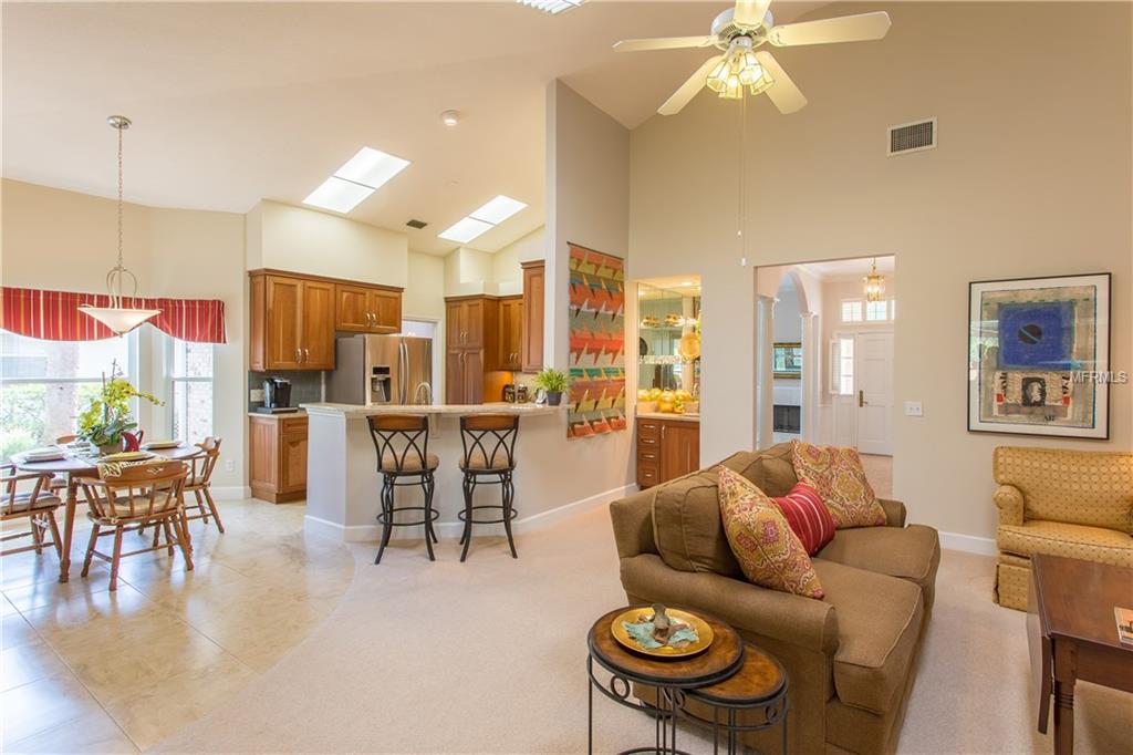 1775 CAROLLEE LANE, WINTER PARK, Florida 32789, 4 Bedrooms Bedrooms, 9 Rooms Rooms,3 BathroomsBathrooms,Residential,For sale,CAROLLEE,O5558803