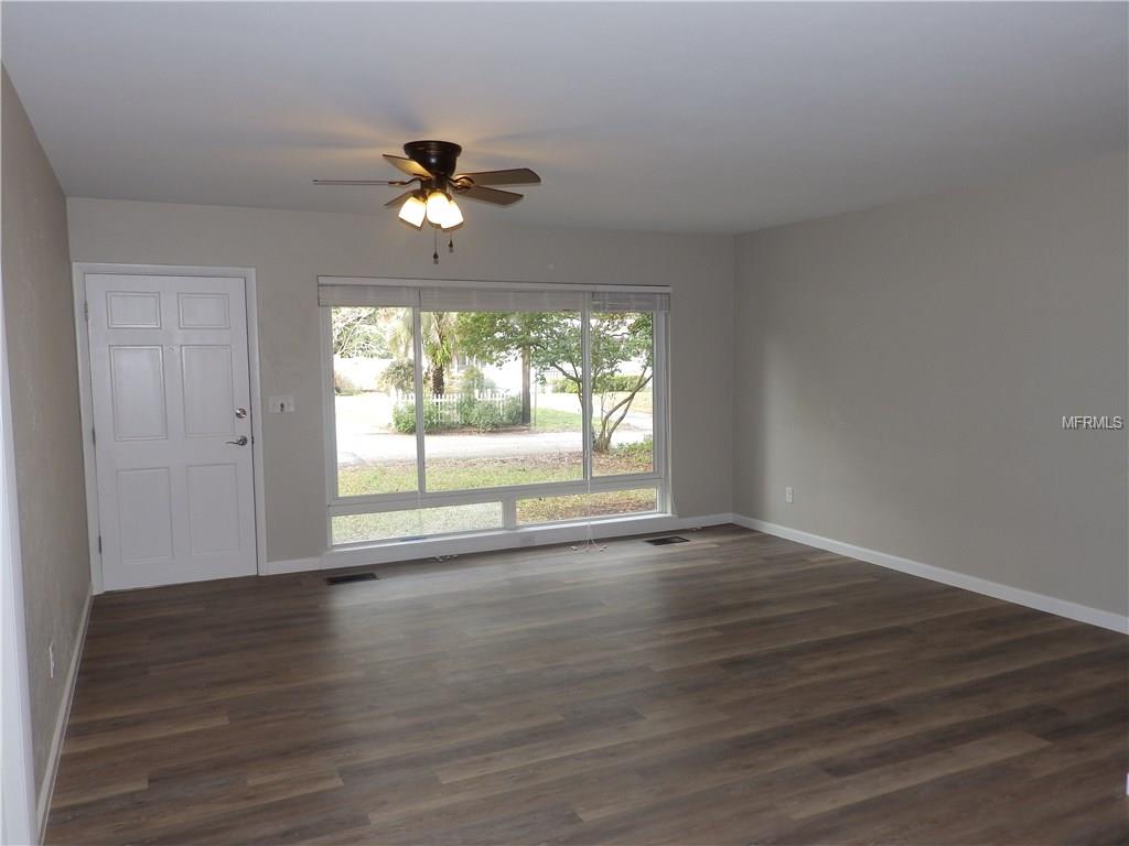 2471 HARVARD ROAD, DELAND, Florida 32724, 3 Bedrooms Bedrooms, 8 Rooms Rooms,2 BathroomsBathrooms,Residential,For sale,HARVARD,V4722703