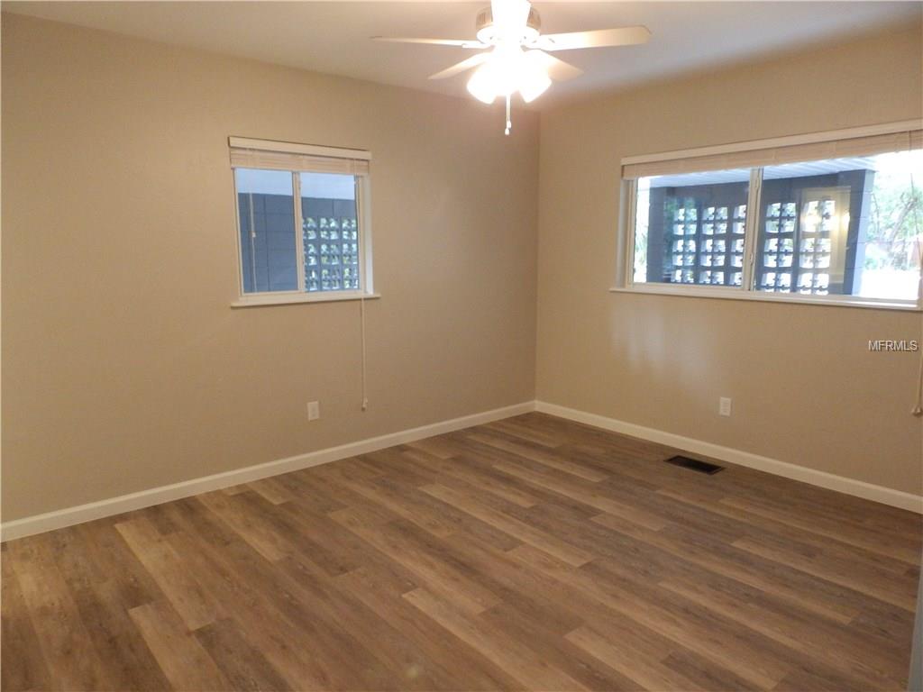 2471 HARVARD ROAD, DELAND, Florida 32724, 3 Bedrooms Bedrooms, 8 Rooms Rooms,2 BathroomsBathrooms,Residential,For sale,HARVARD,V4722703