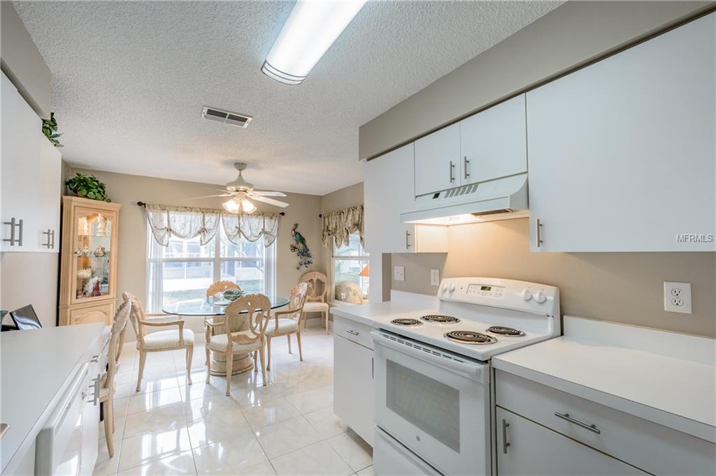 2011 W DEL WEBB BOULEVARD, SUN CITY CENTER, Florida 33573, 2 Bedrooms Bedrooms, 5 Rooms Rooms,2 BathroomsBathrooms,Residential,For sale,DEL WEBB,T2927021