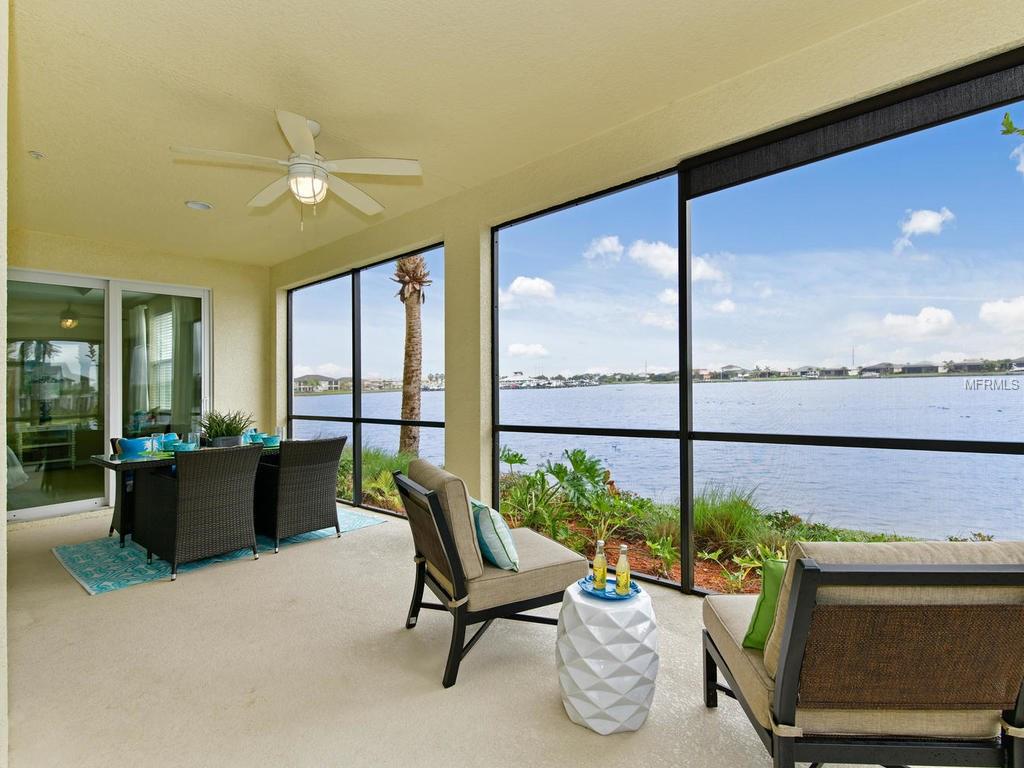 1037 RIVERSCAPE STREET, BRADENTON, Florida 34208, 3 Bedrooms Bedrooms, 7 Rooms Rooms,2 BathroomsBathrooms,Residential,For sale,RIVERSCAPE,A4209392