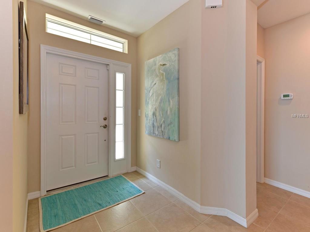 1037 RIVERSCAPE STREET, BRADENTON, Florida 34208, 3 Bedrooms Bedrooms, 7 Rooms Rooms,2 BathroomsBathrooms,Residential,For sale,RIVERSCAPE,A4209392