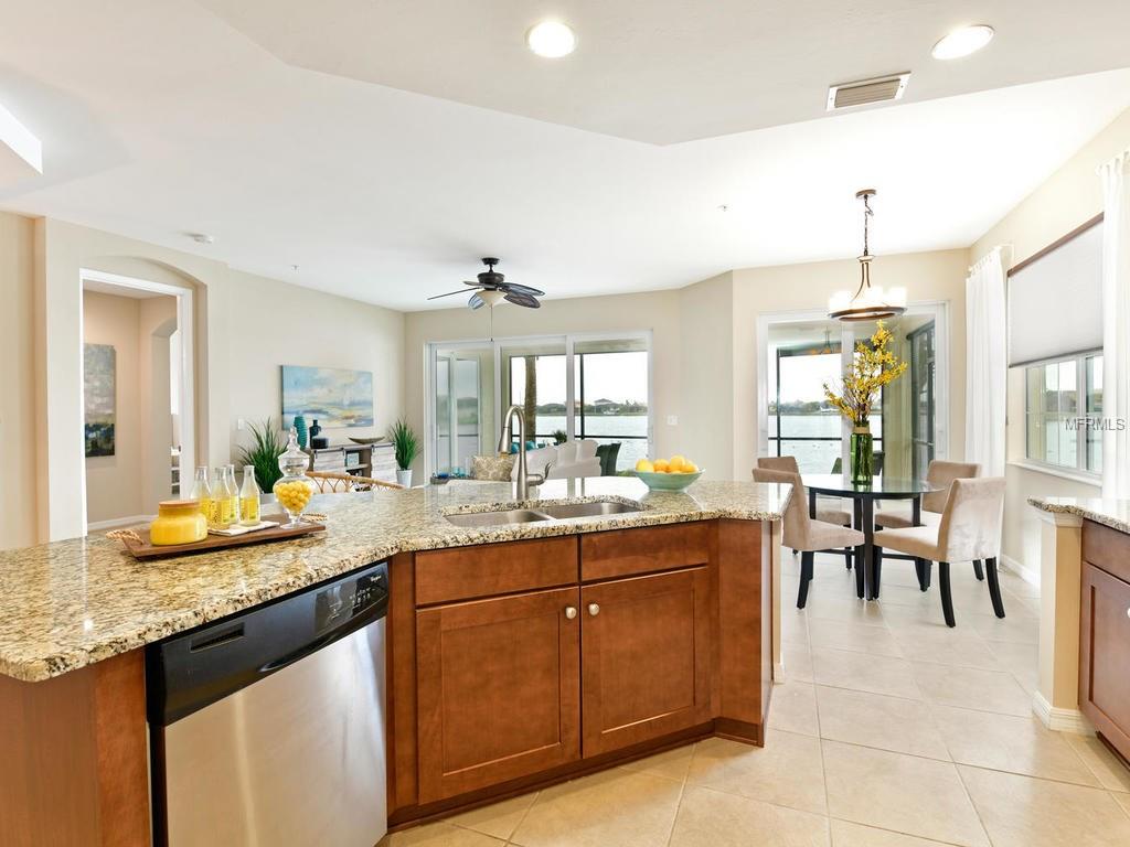 1037 RIVERSCAPE STREET, BRADENTON, Florida 34208, 3 Bedrooms Bedrooms, 7 Rooms Rooms,2 BathroomsBathrooms,Residential,For sale,RIVERSCAPE,A4209392