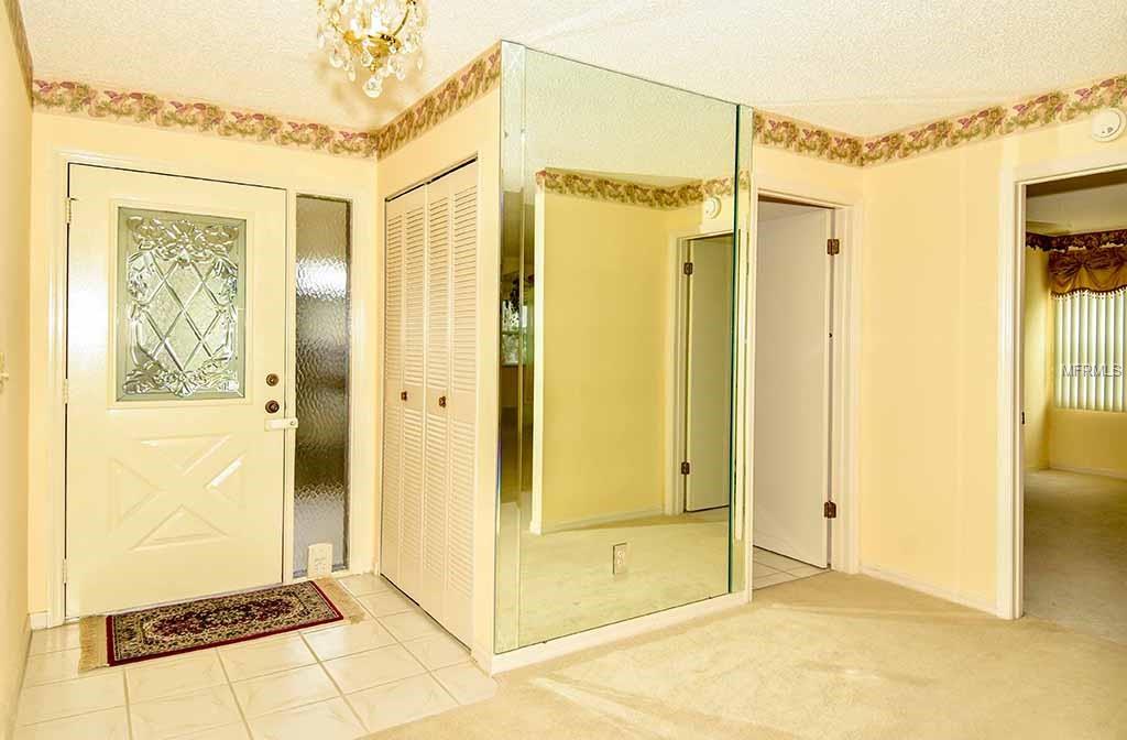 1622 LAYTON COURT, SUN CITY CENTER, Florida 33573, 2 Bedrooms Bedrooms, 6 Rooms Rooms,2 BathroomsBathrooms,Residential,For sale,LAYTON,T2928314