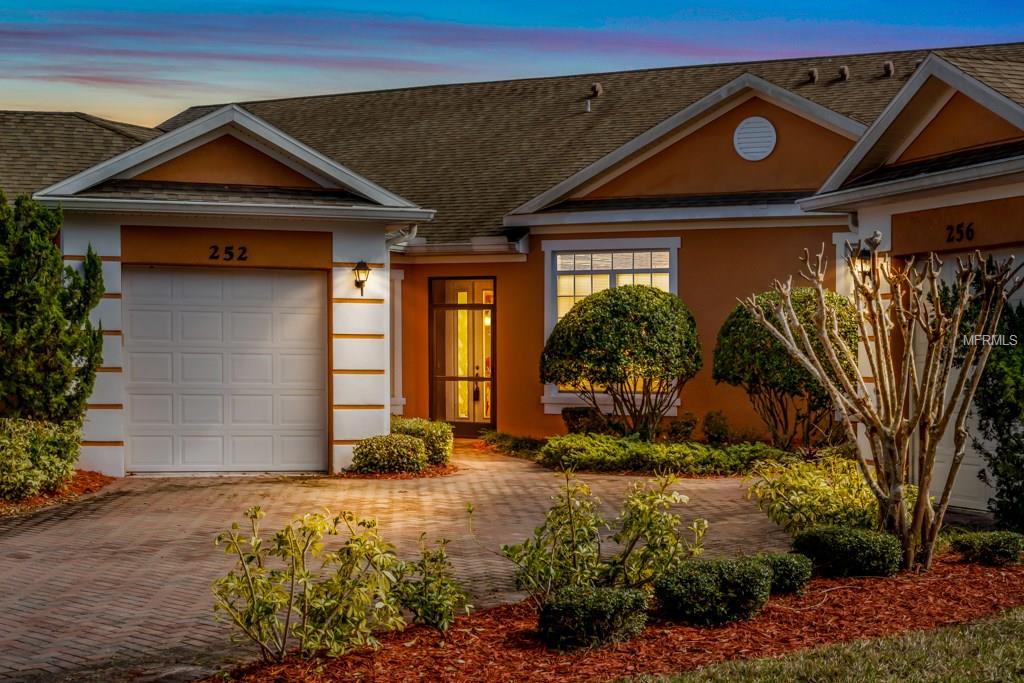 252 BAUER CIRCLE, DAYTONA BEACH, Florida 32124, 2 Bedrooms Bedrooms, 6 Rooms Rooms,2 BathroomsBathrooms,Residential,For sale,BAUER,O5561811