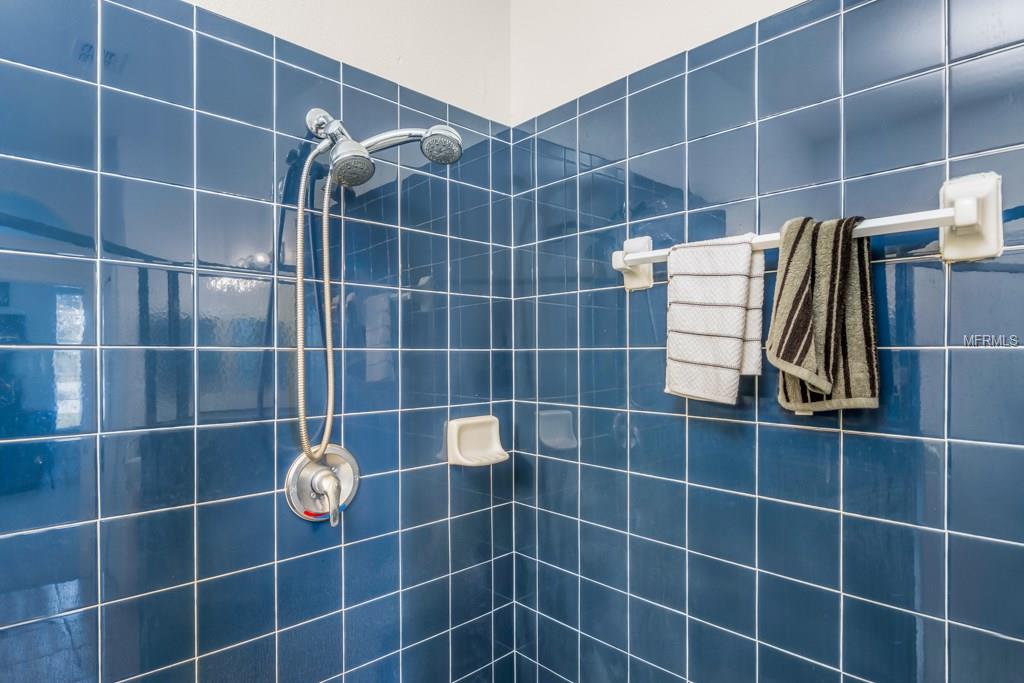 252 BAUER CIRCLE, DAYTONA BEACH, Florida 32124, 2 Bedrooms Bedrooms, 6 Rooms Rooms,2 BathroomsBathrooms,Residential,For sale,BAUER,O5561811