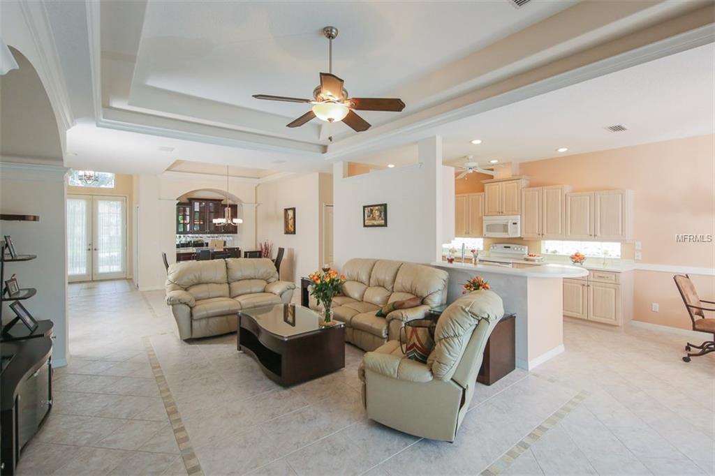 8263 NICE WAY, SARASOTA, Florida 34238, 3 Bedrooms Bedrooms, 7 Rooms Rooms,2 BathroomsBathrooms,Residential,For sale,NICE,A4198653