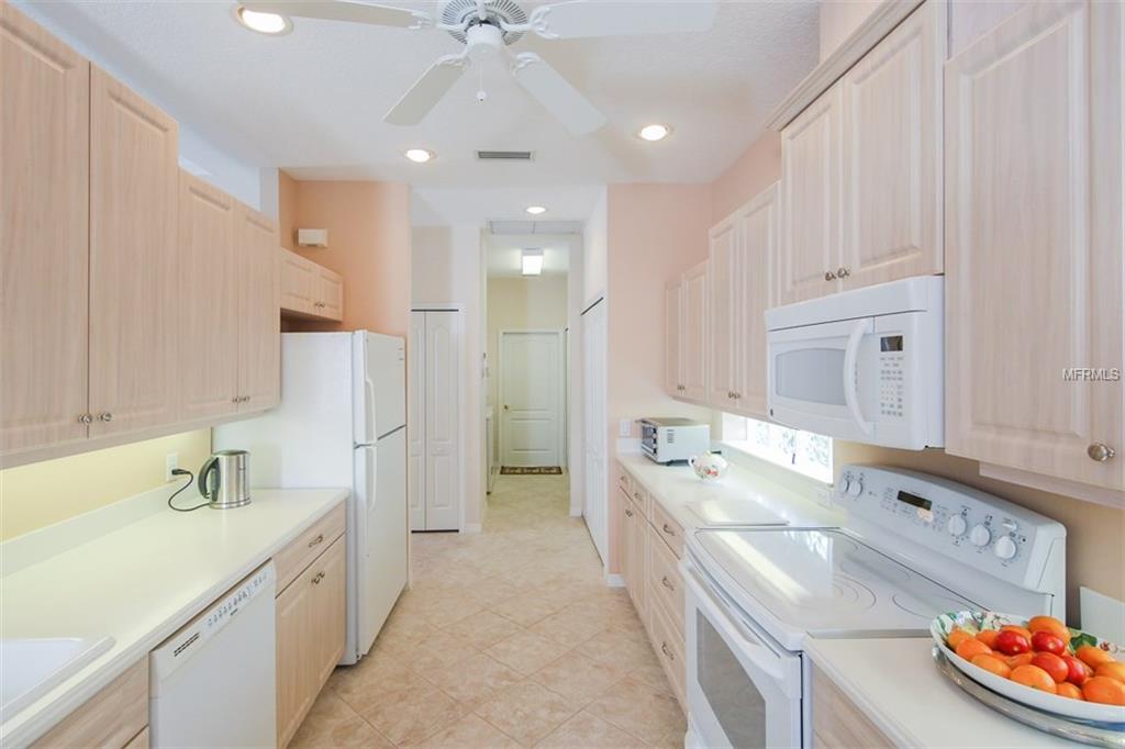 8263 NICE WAY, SARASOTA, Florida 34238, 3 Bedrooms Bedrooms, 7 Rooms Rooms,2 BathroomsBathrooms,Residential,For sale,NICE,A4198653