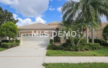 8263 NICE WAY, SARASOTA, Florida 34238, 3 Bedrooms Bedrooms, 7 Rooms Rooms,2 BathroomsBathrooms,Residential,For sale,NICE,A4198653