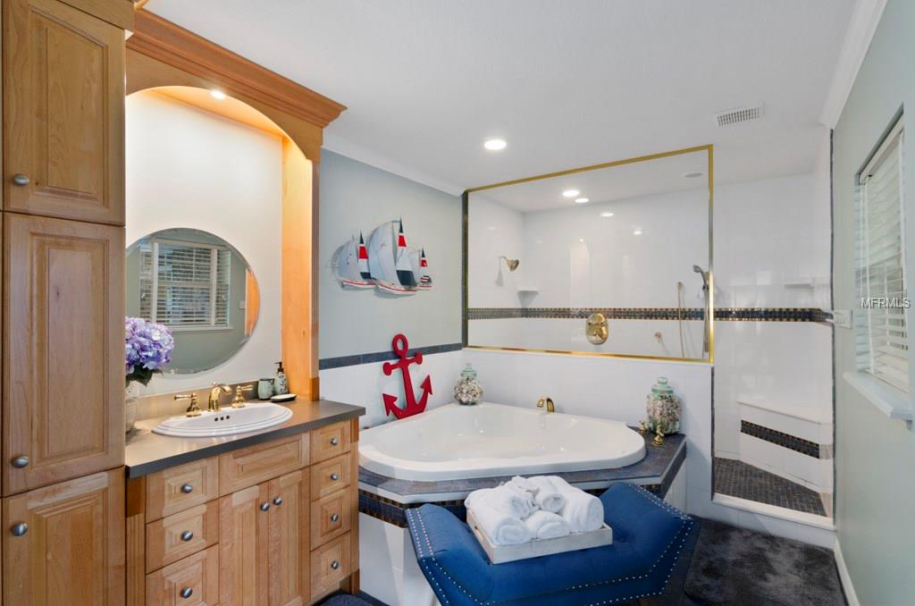 15405 THOROUGHBRED LANE, MONTVERDE, Florida 34756, 5 Bedrooms Bedrooms, 11 Rooms Rooms,5 BathroomsBathrooms,Residential,For sale,THOROUGHBRED,O5547569