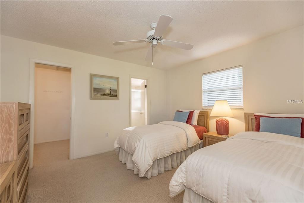 7114 11TH AVENUE W, BRADENTON, Florida 34209, 2 Bedrooms Bedrooms, 6 Rooms Rooms,2 BathroomsBathrooms,Residential,For sale,11TH,A4203192