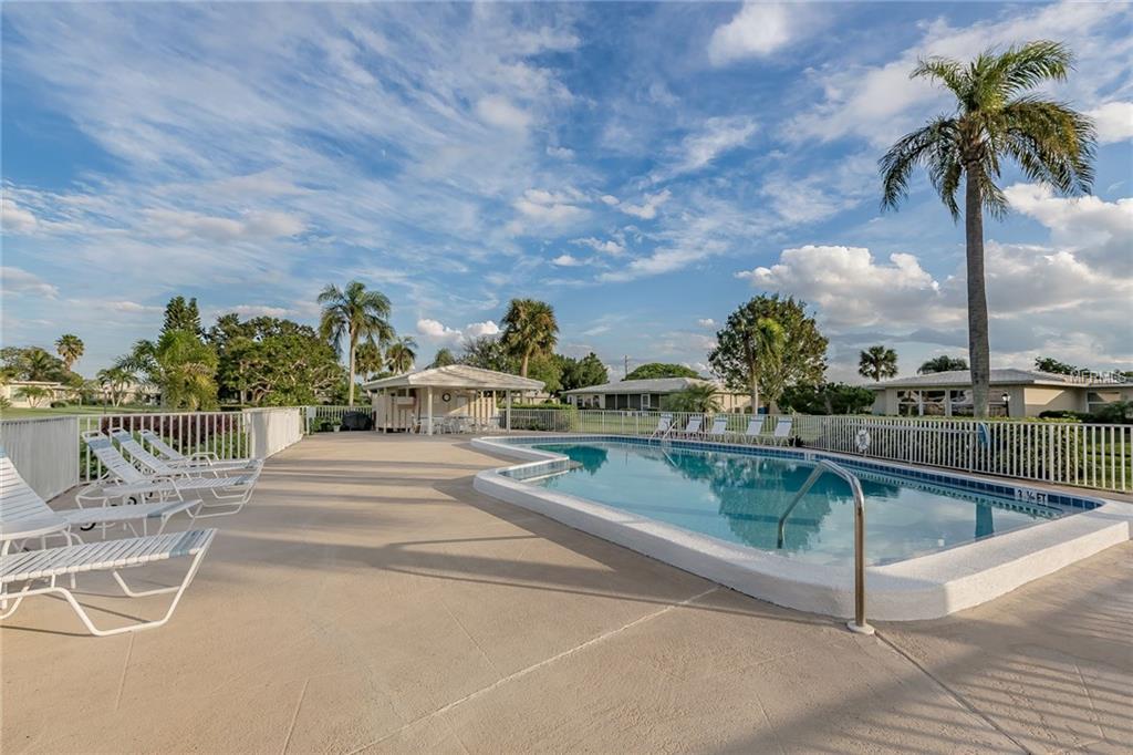 7114 11TH AVENUE W, BRADENTON, Florida 34209, 2 Bedrooms Bedrooms, 6 Rooms Rooms,2 BathroomsBathrooms,Residential,For sale,11TH,A4203192