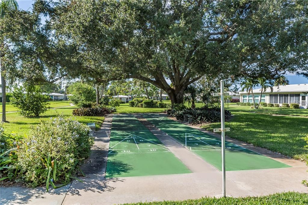 7114 11TH AVENUE W, BRADENTON, Florida 34209, 2 Bedrooms Bedrooms, 6 Rooms Rooms,2 BathroomsBathrooms,Residential,For sale,11TH,A4203192